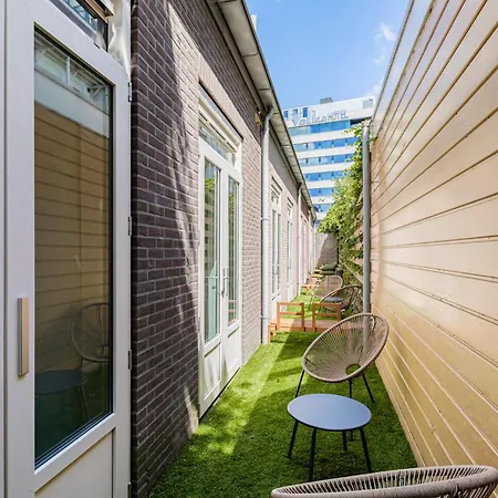 Stylish Next To The Amstel River- Unit D 아파트 *