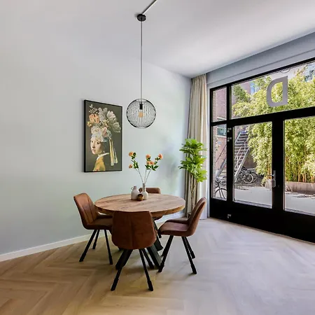 Stylish Next To The Amstel River- Unit D *