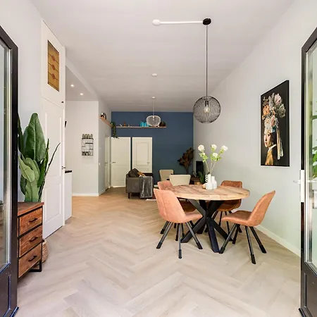 Stylish Next To The Amstel River- Unit D Amsterdam